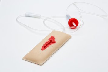 Wound Simulator with Bleeding Simulation